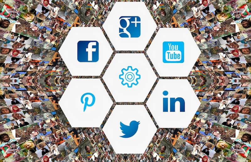 THEGETSMARTBLOG.COM – Perbedaan Media Massa dan Media Sosial : Apa Saja Itu?